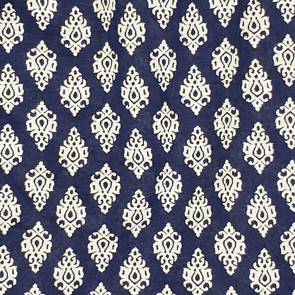 Talbots Tunic Top Size Medium Women’s Popover Blouse Cotton Embroidered LS - Picture 8 of 11